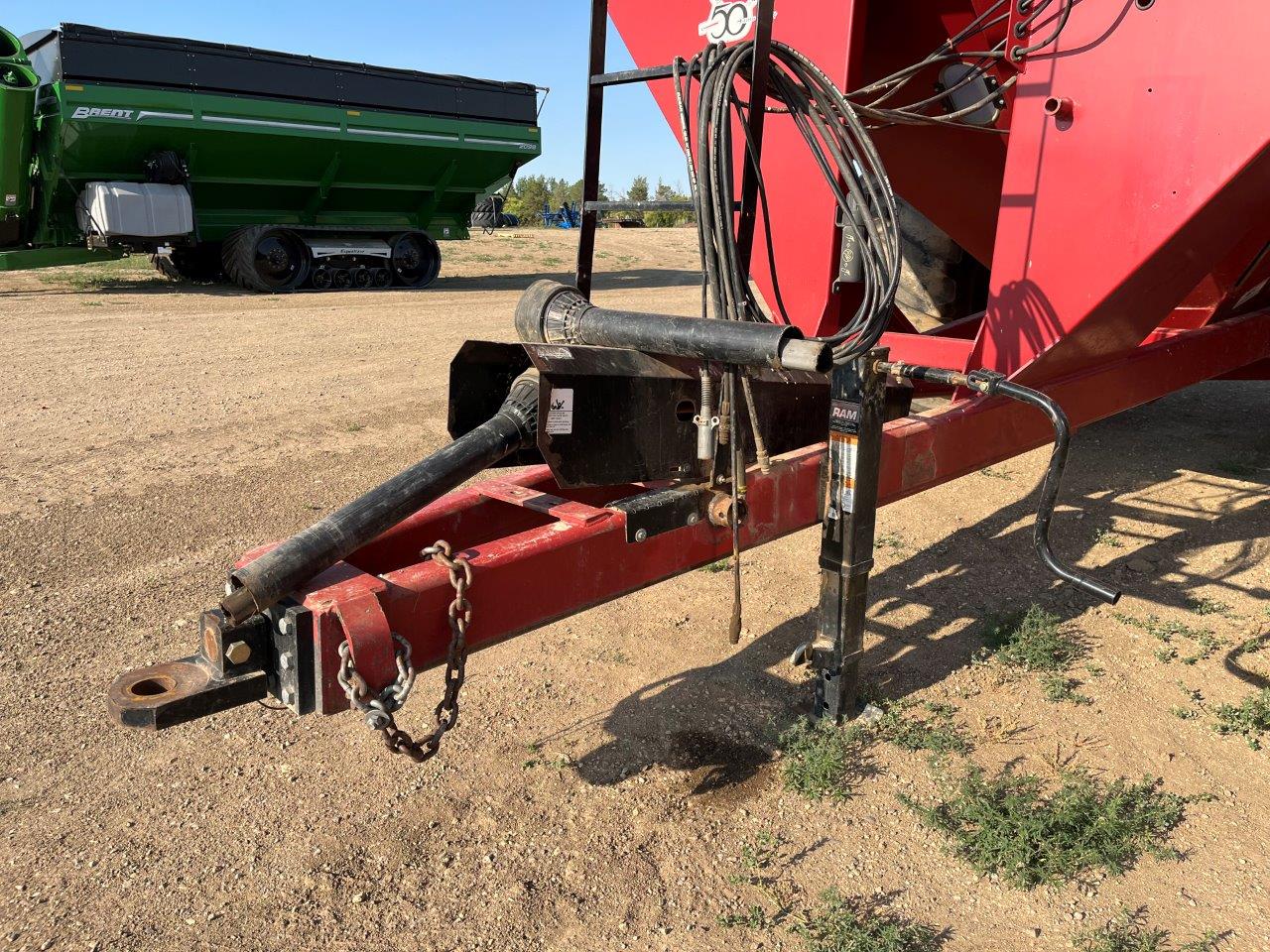 2010 J&M 1000-20 Grain Cart