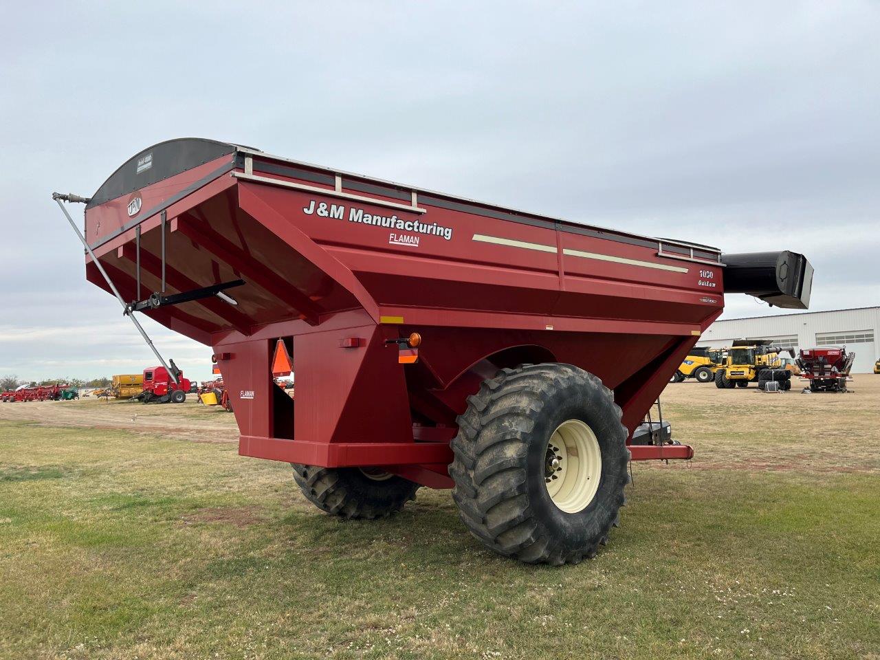 2010 J&M 1000-20 Grain Cart