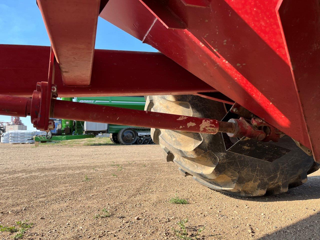 2010 J&M 1000-20 Grain Cart