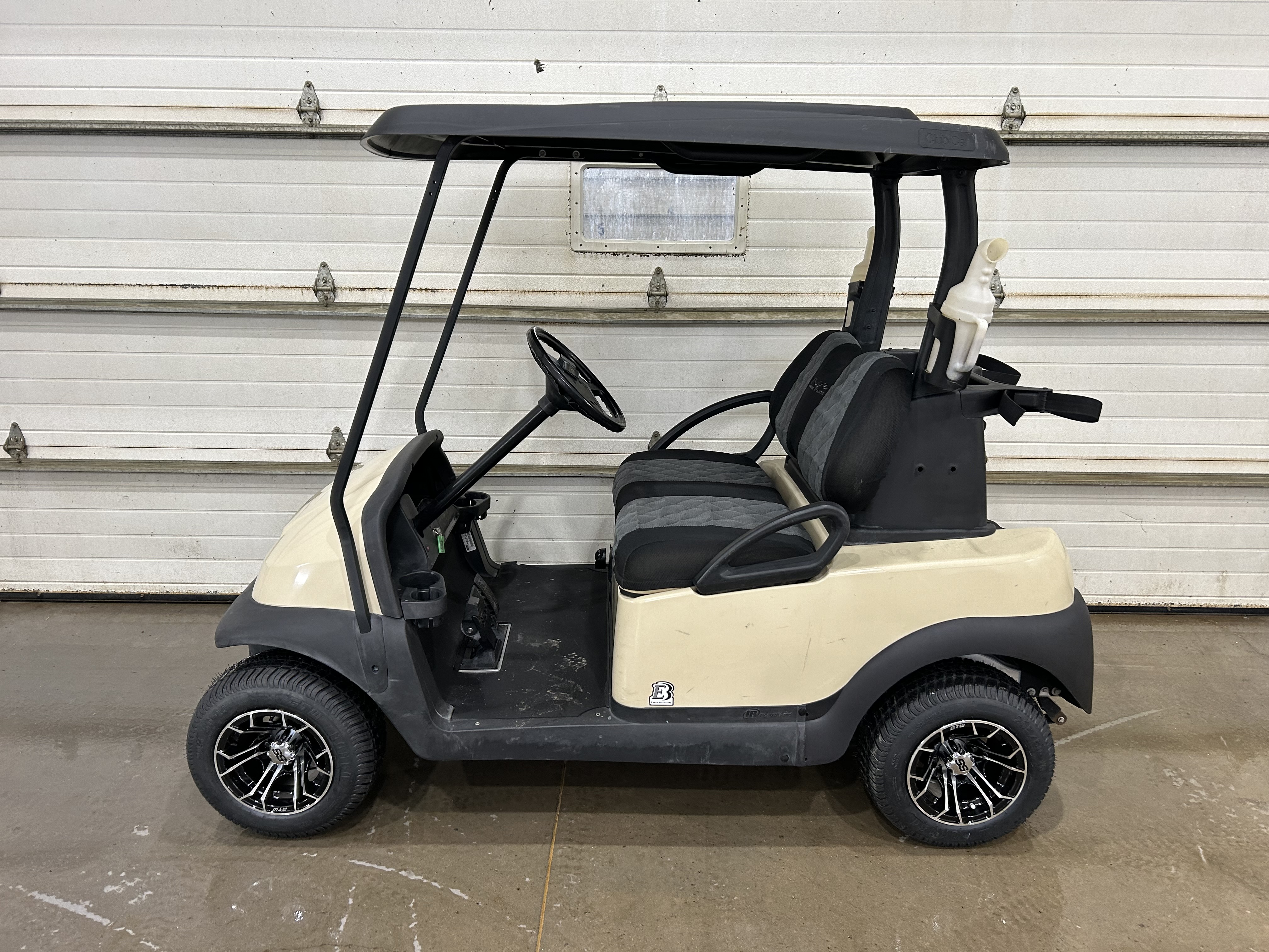 2010 Club Car Precedent Gas Golf Cart