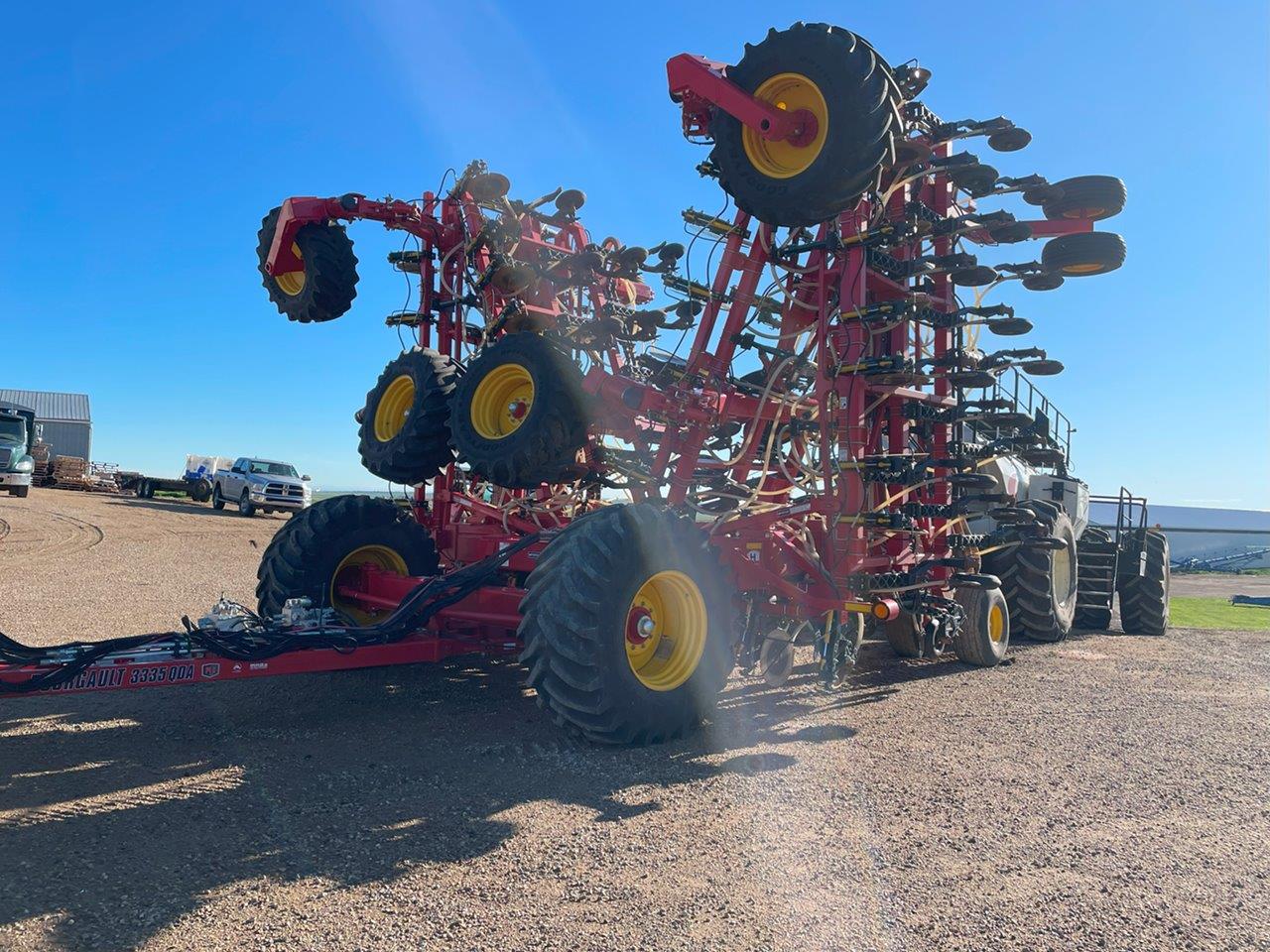 2021 Bourgault 3335QDA 76'12" w/ MY2017 7700 Air Drill