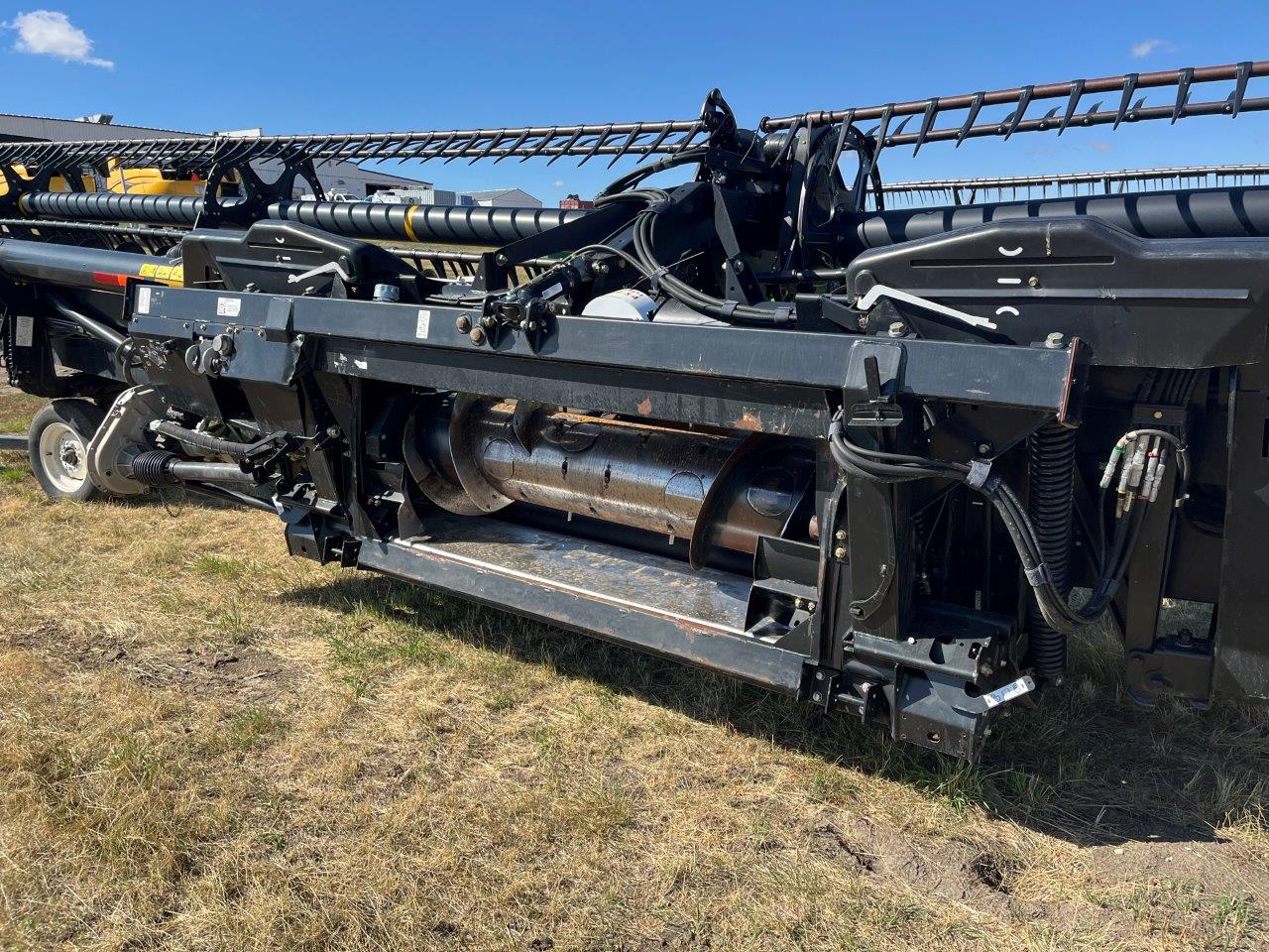 2014 MacDon FD75-45 CNH Header Draper Flex