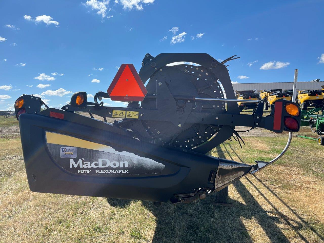 2014 MacDon FD75-45 CNH Header Draper Flex