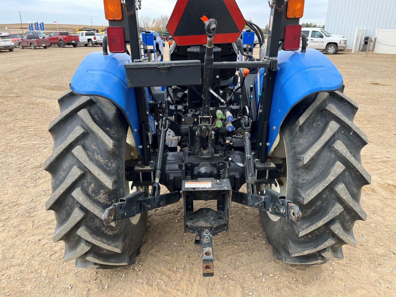 2017 New Holland Workmaster 70 w/ 621TL Tractor