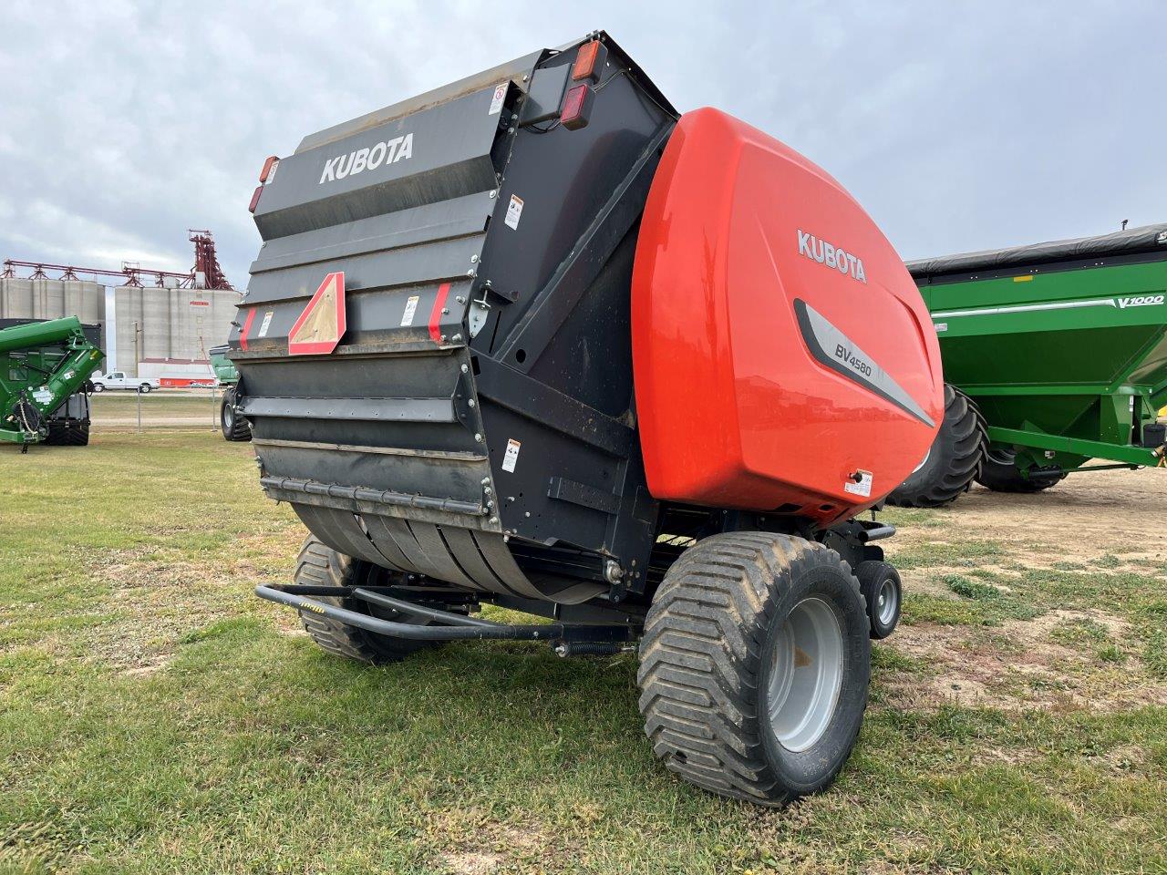 2017 Kubota BV4580 Baler/Round