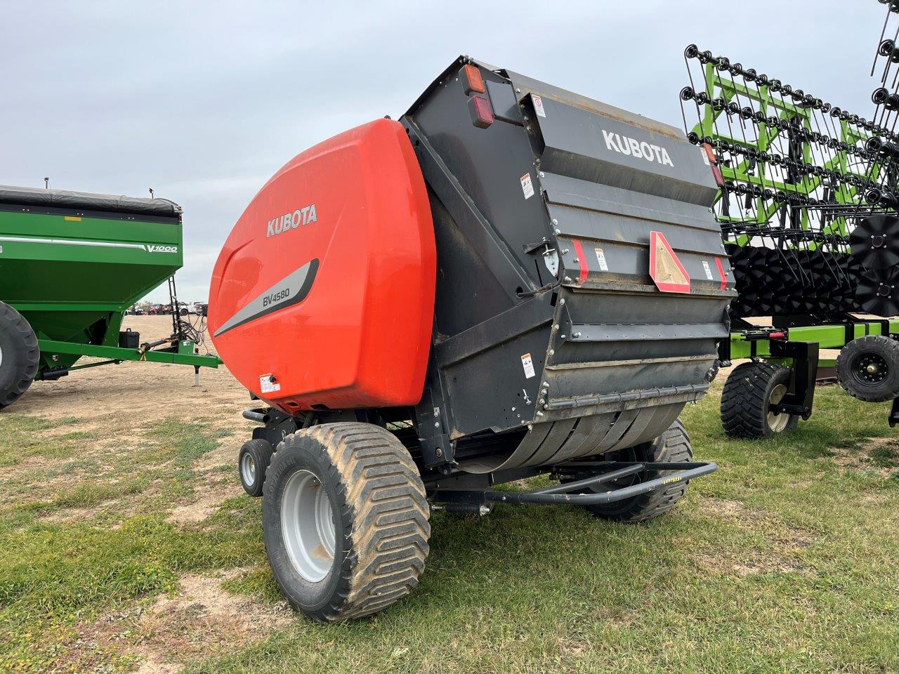 2017 Kubota BV4580 Baler/Round