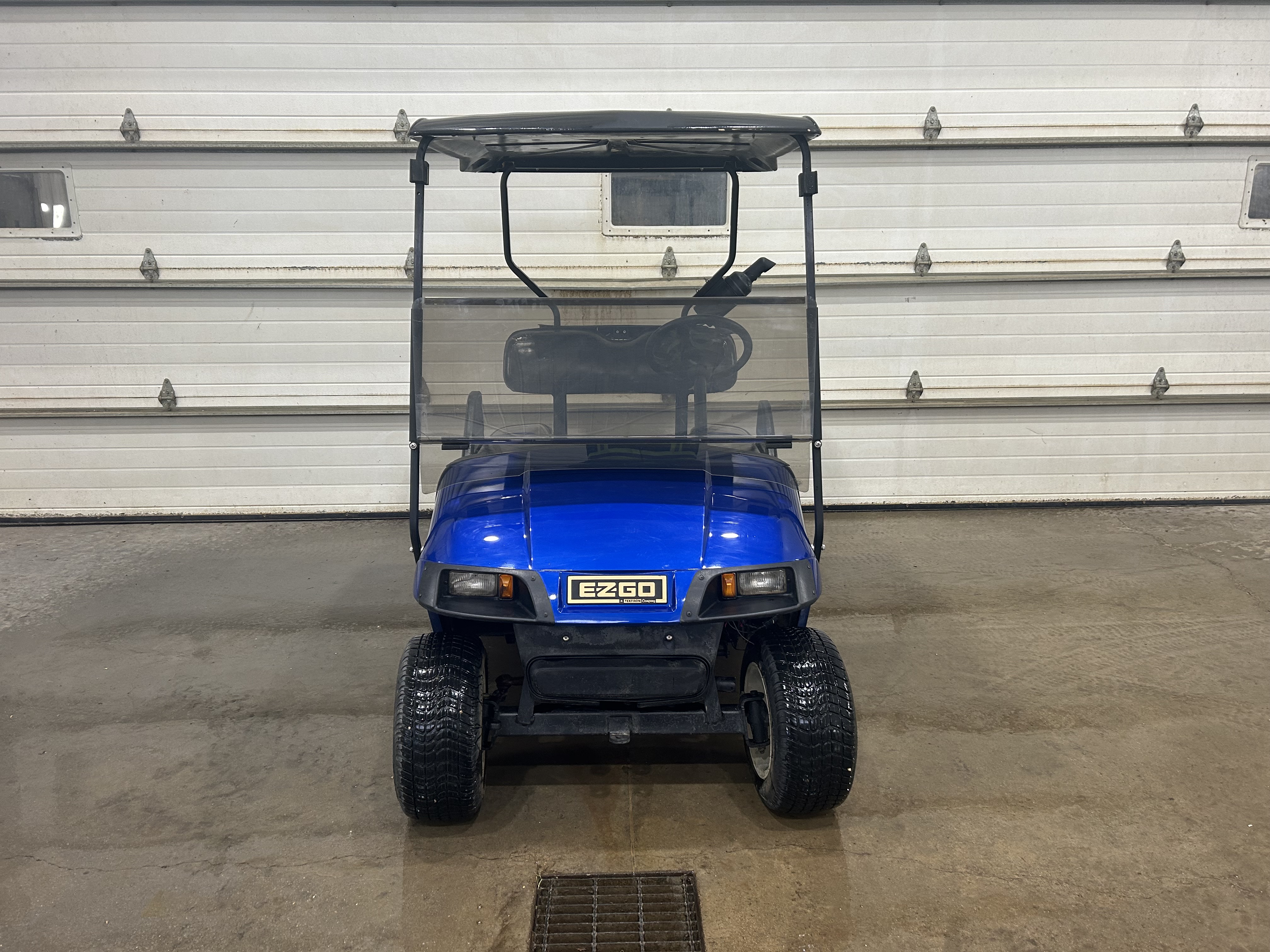 2005 E-Z-GO TXT Electric Golf Cart