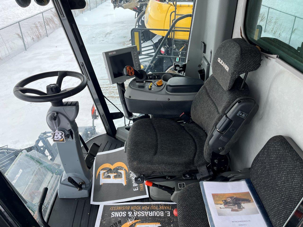 2011 AGCO Gleaner A86 w/ 4200 PU Combine