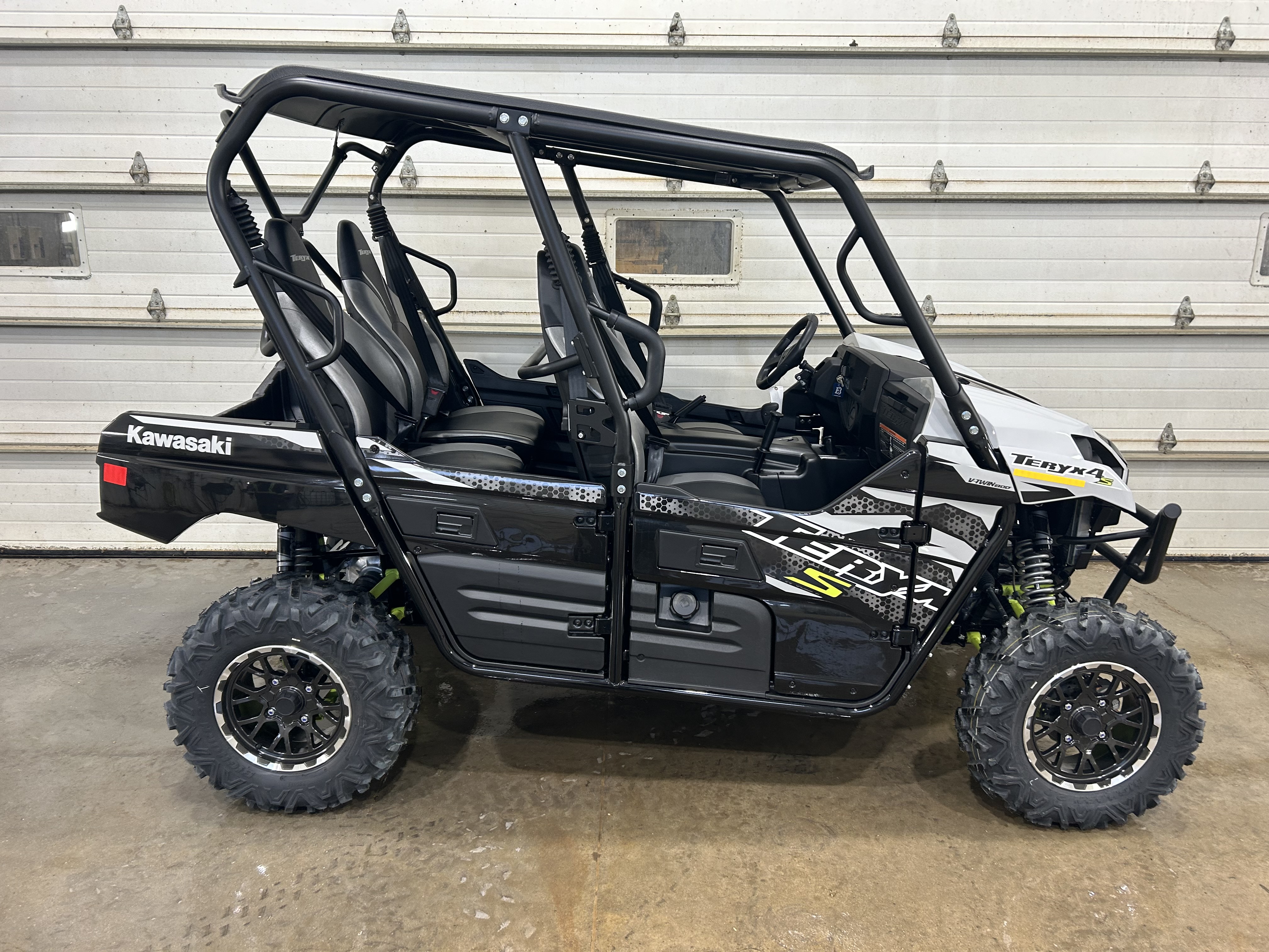 2025 Kawasaki TERYX KRX4 S LE Utility Vehicle