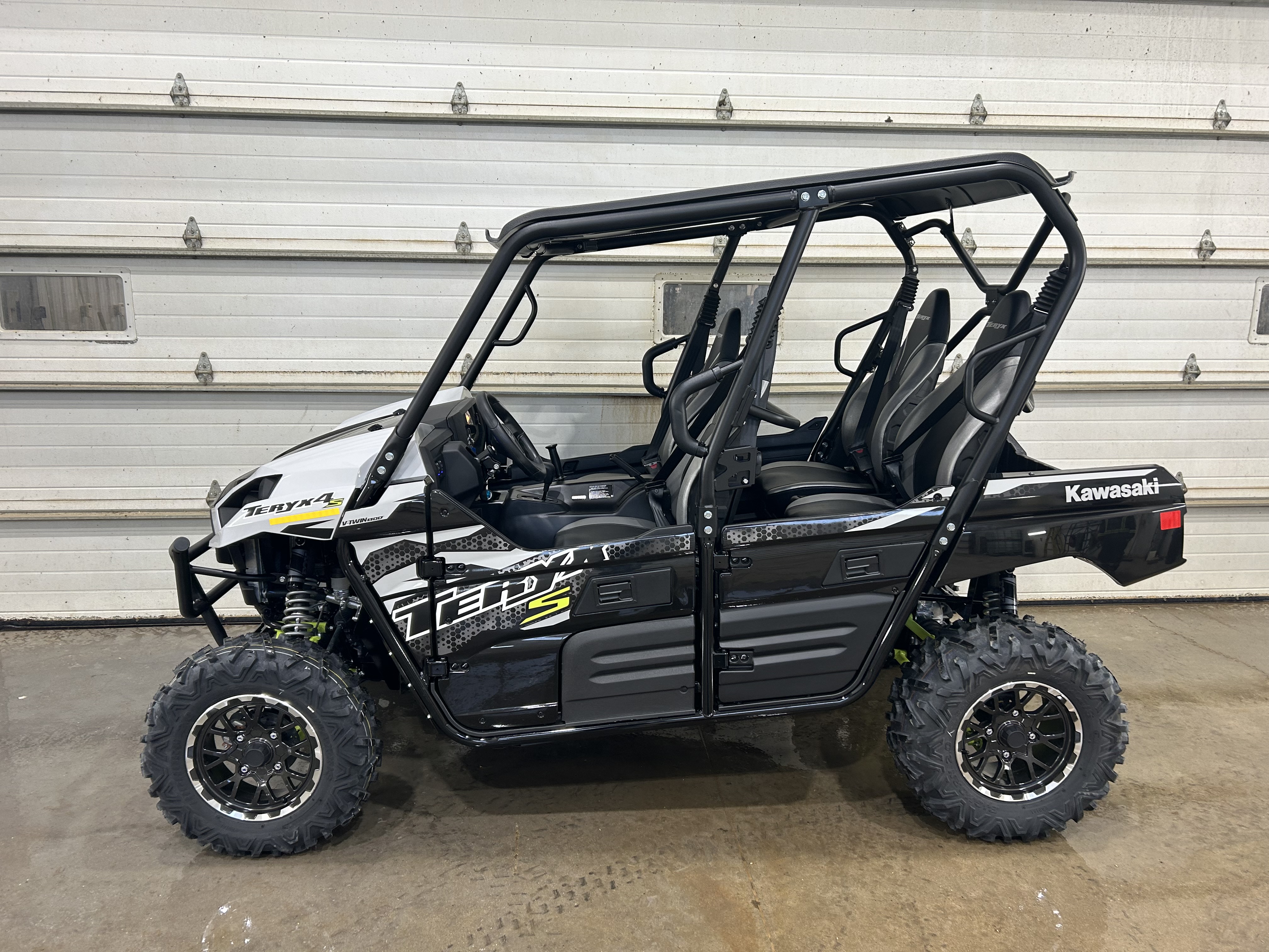 2025 Kawasaki TERYX KRX4 S LE Utility Vehicle