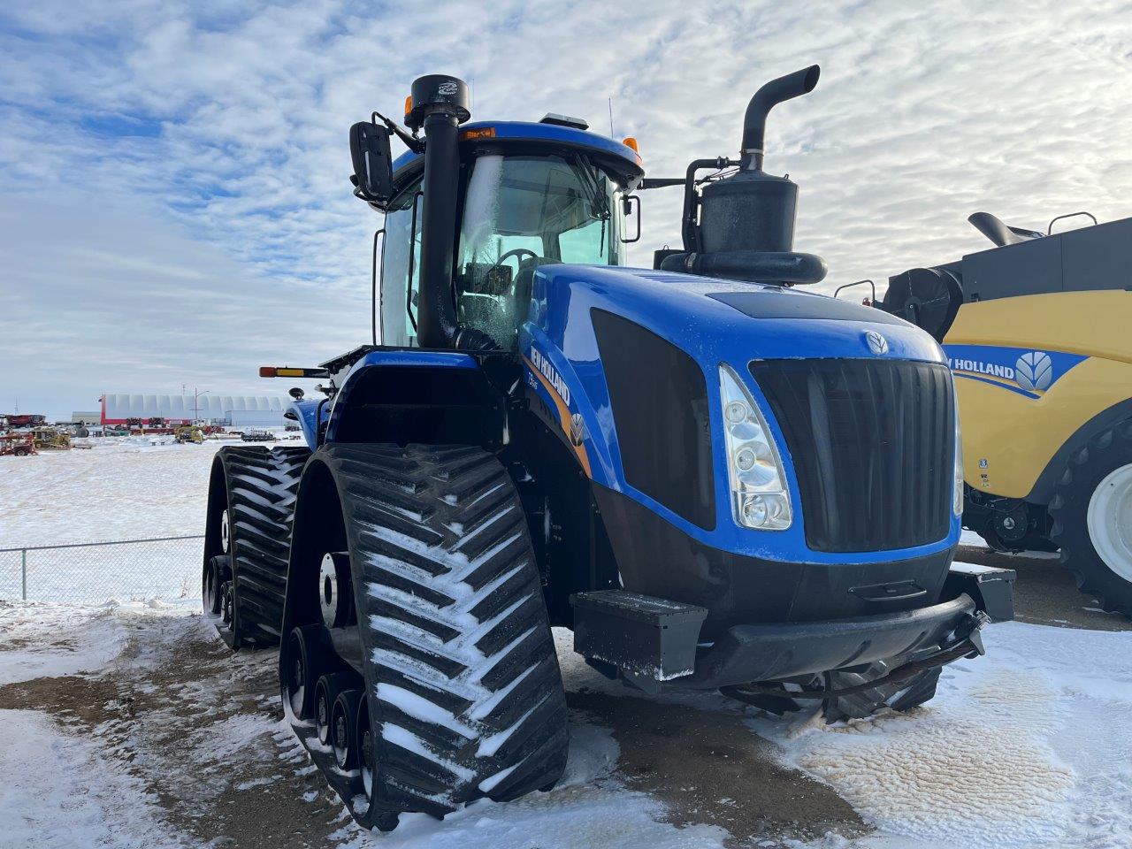 2017 New Holland T9.645 SmartTrax Tractor