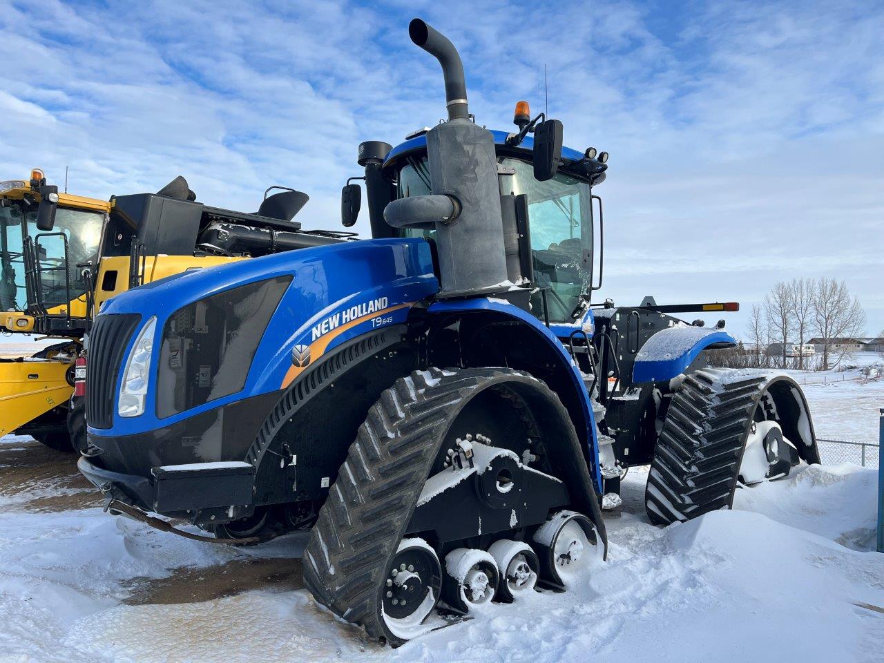 2017 New Holland T9.645 SmartTrax Tractor