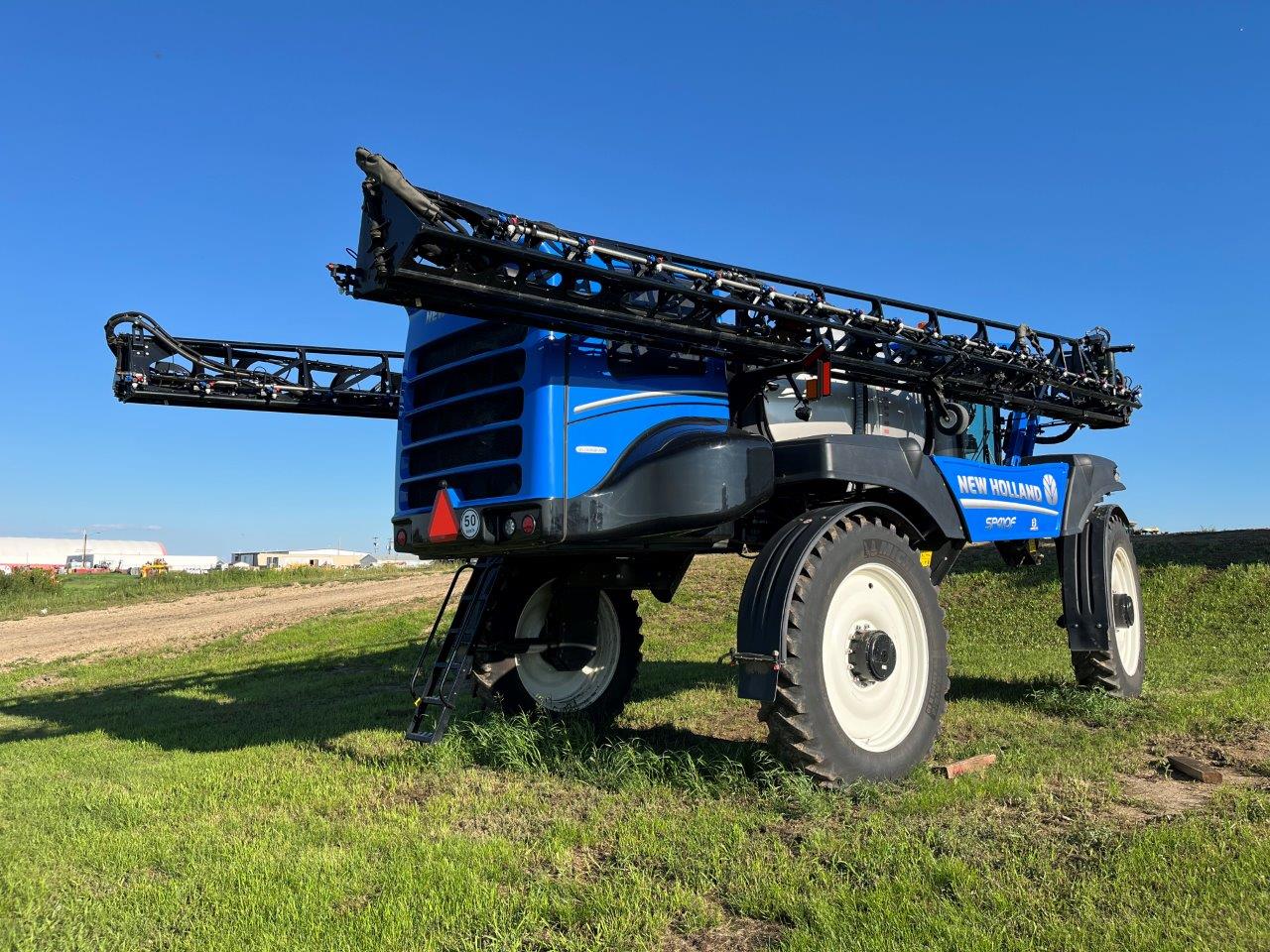2023 New Holland SP.410F Sprayer/High Clearance