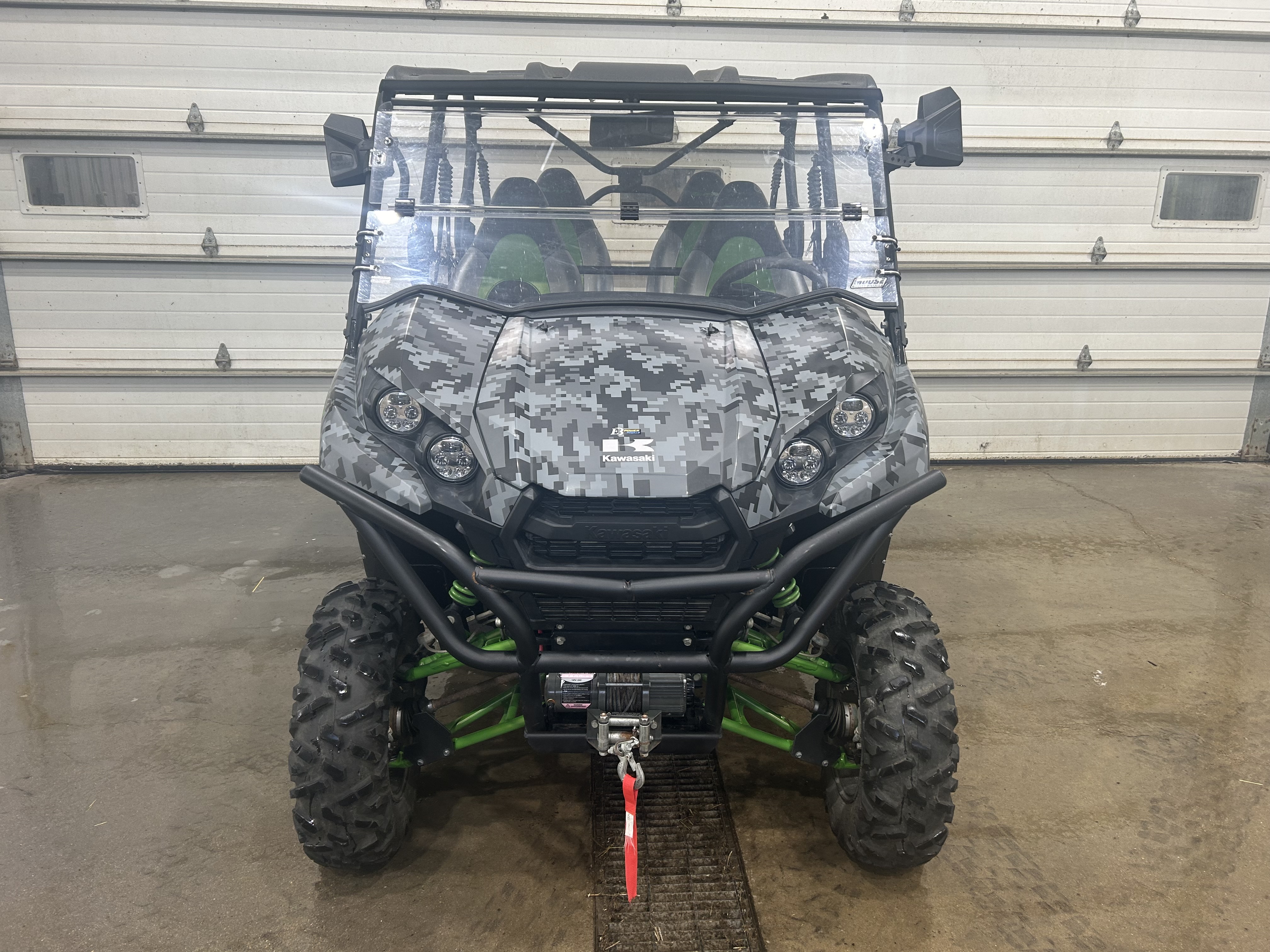 2018 Kawasaki Teryx 4 LE Side by Side