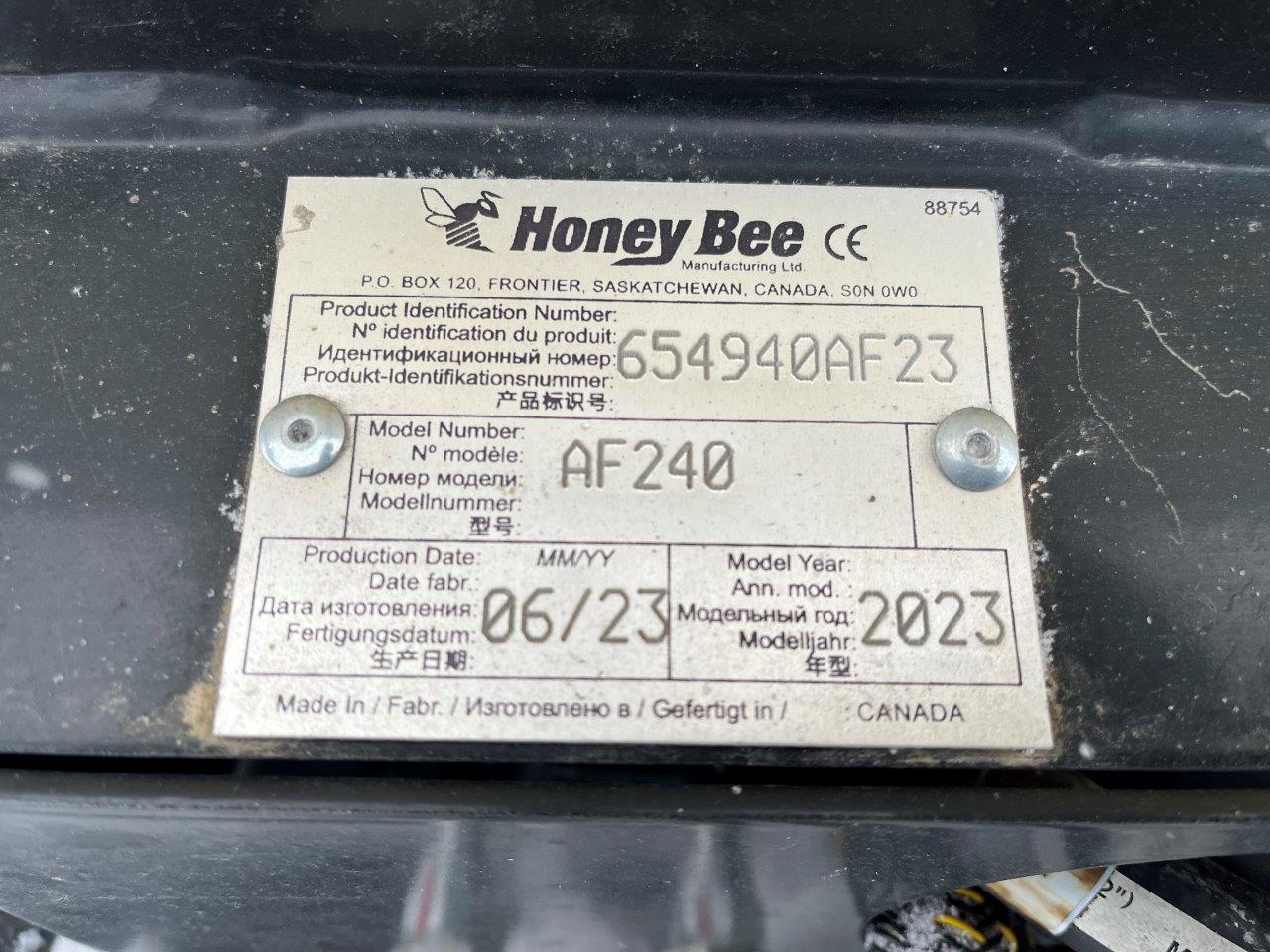 2023 Honey Bee AF240 DK Gleaner-21 Header Draper Flex