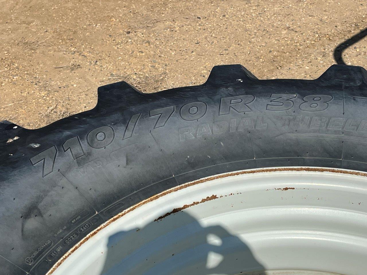 2019 New Holland SP.410F Sprayer/High Clearance