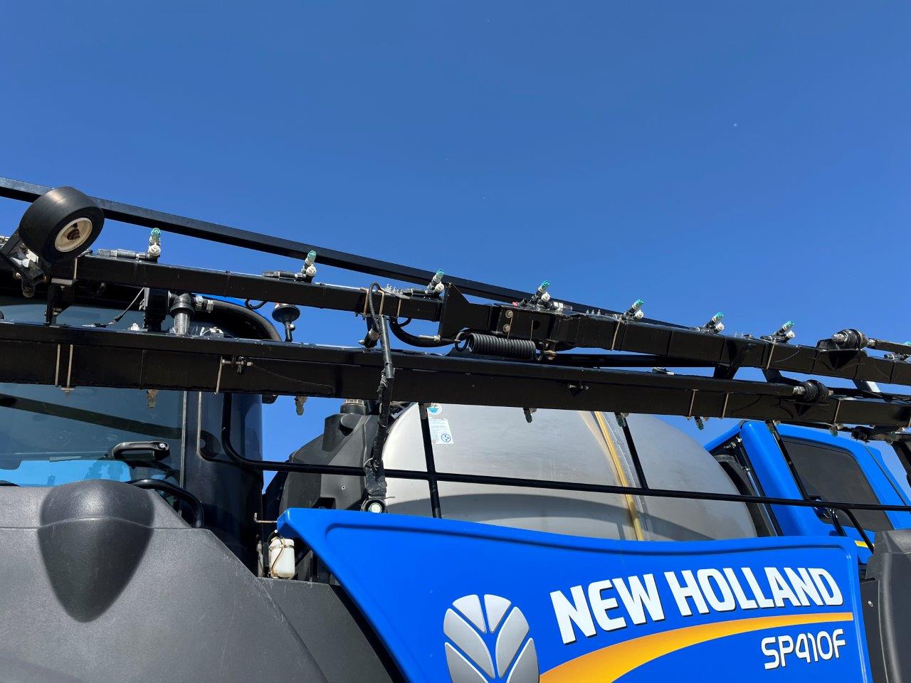 2019 New Holland SP.410F Sprayer/High Clearance