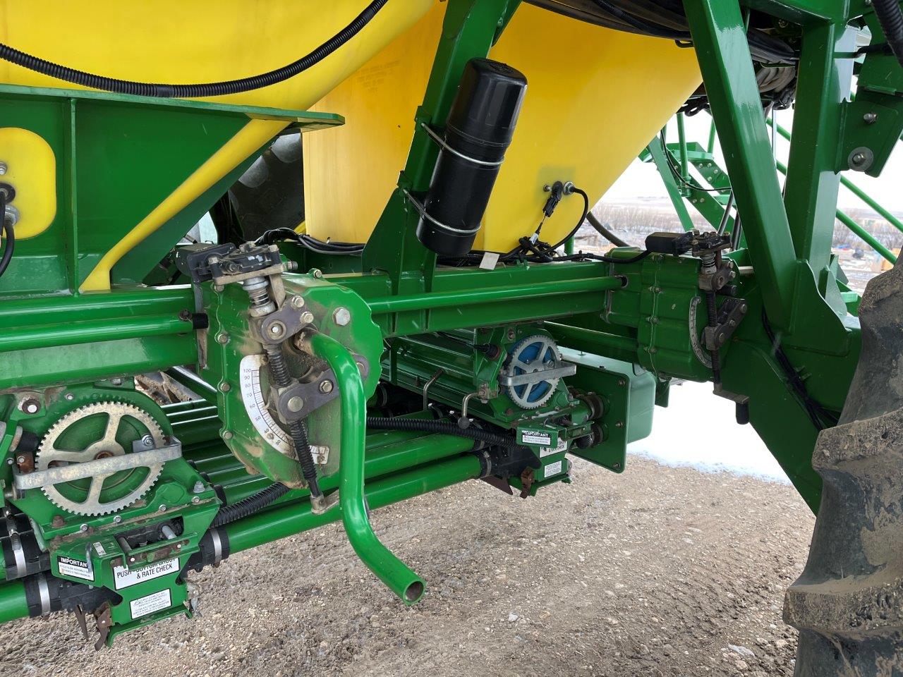 2012 John Deere 1870 56'12" w/ 1910-430 Air Drill