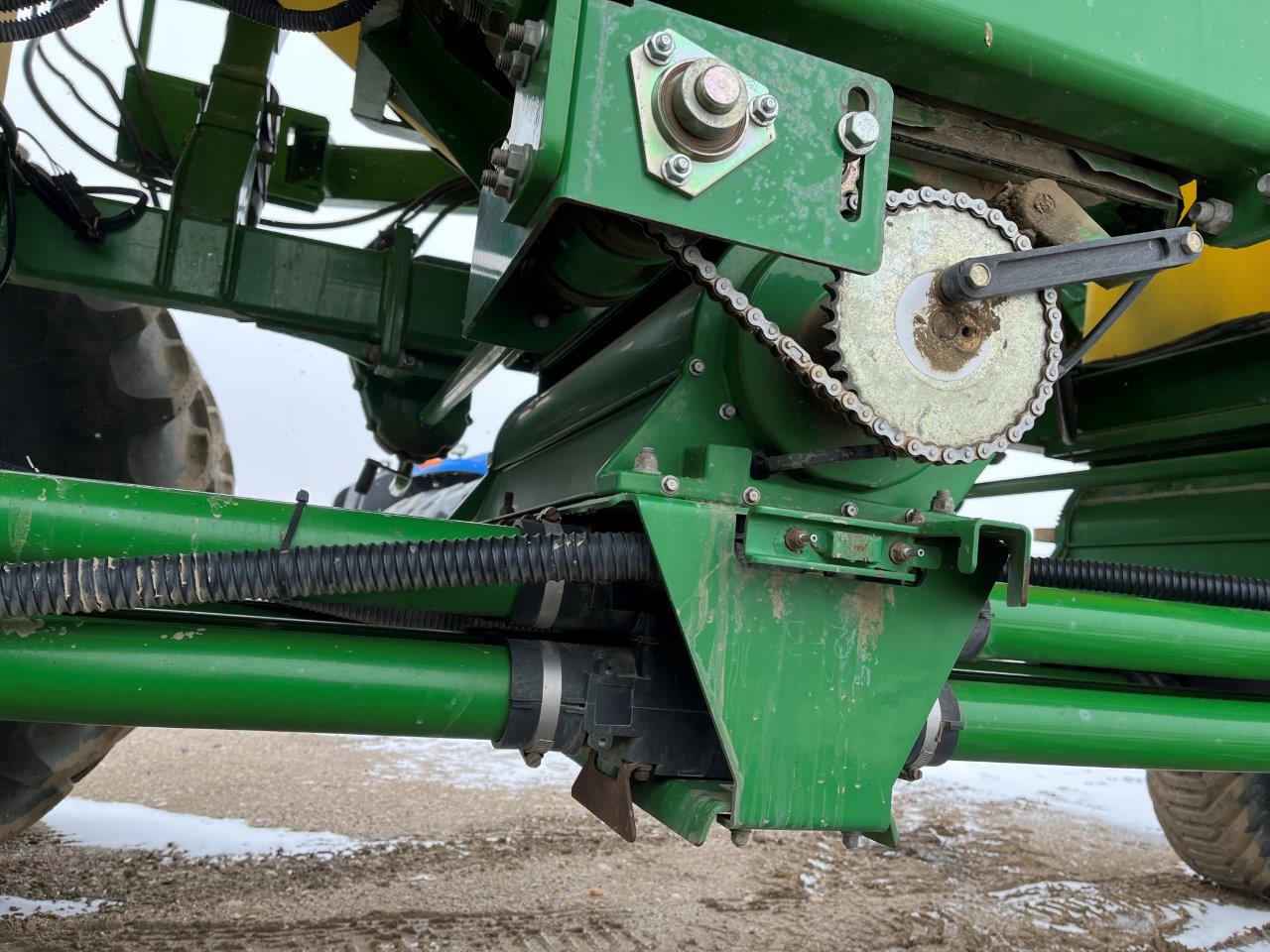 2012 John Deere 1870 56'12" w/ 1910-430 Air Drill