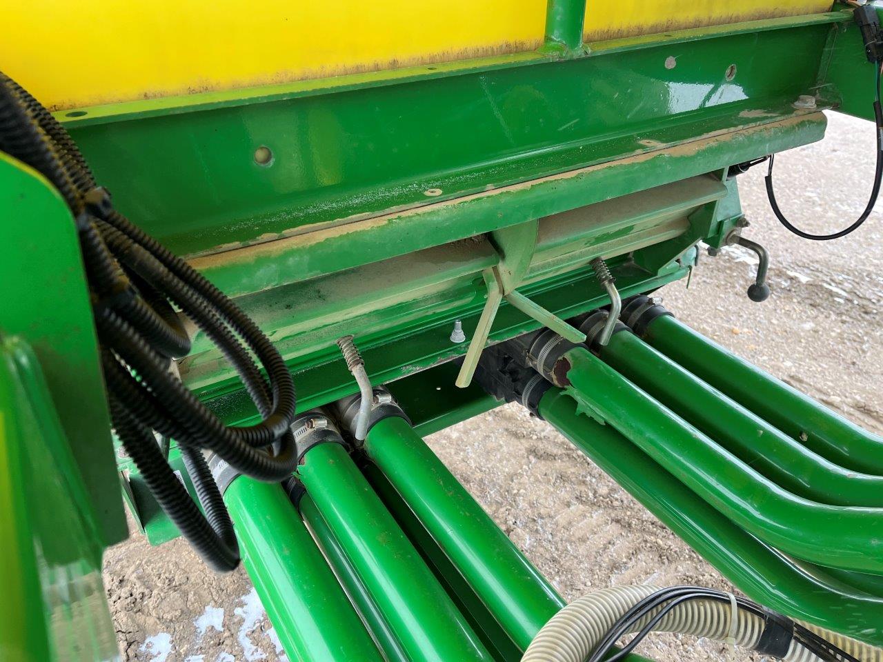 2012 John Deere 1870 56'12" w/ 1910-430 Air Drill