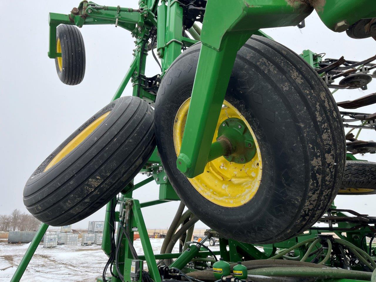 2012 John Deere 1870 56'12" w/ 1910-430 Air Drill