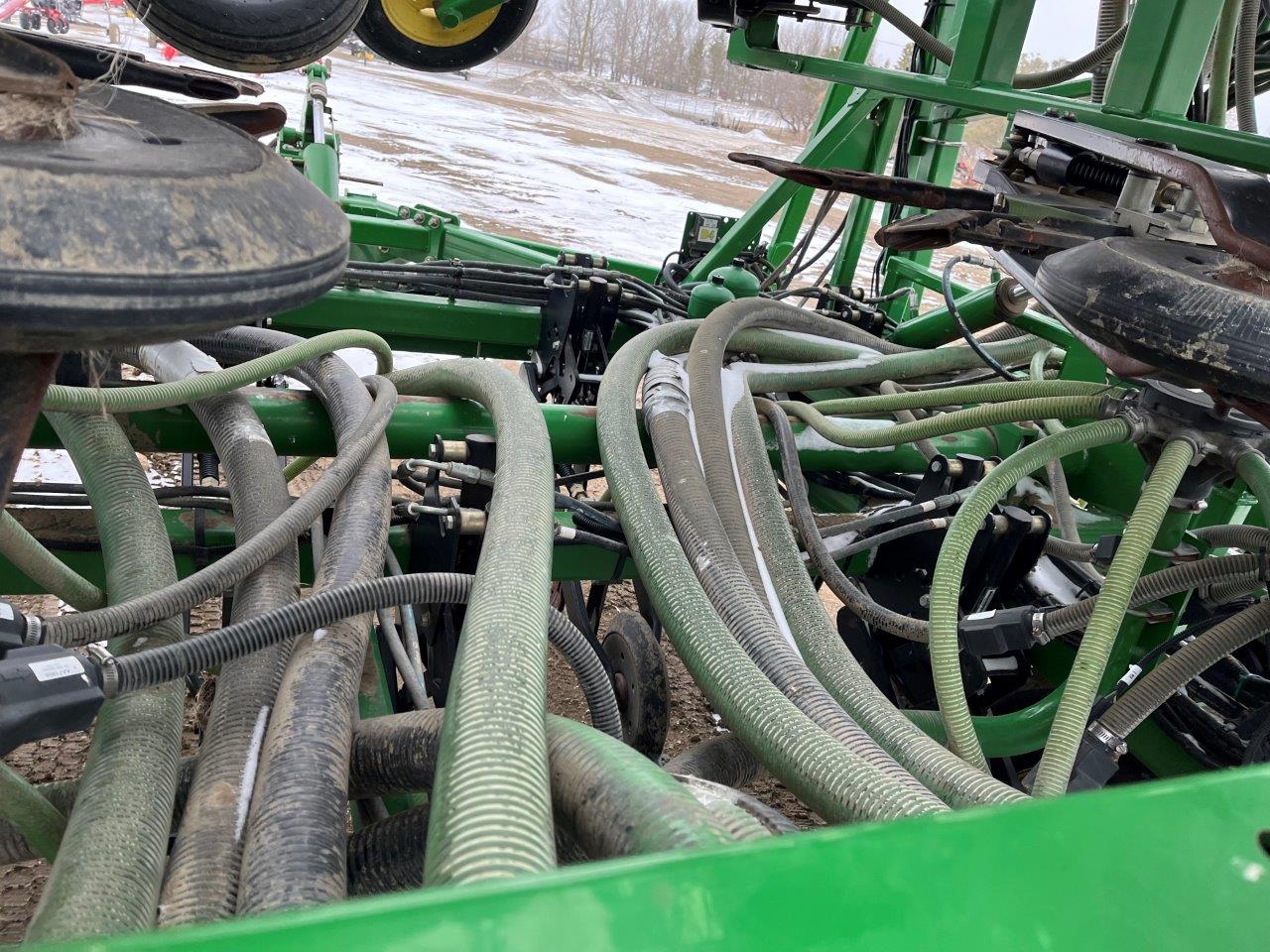 2012 John Deere 1870 56'12" w/ 1910-430 Air Drill