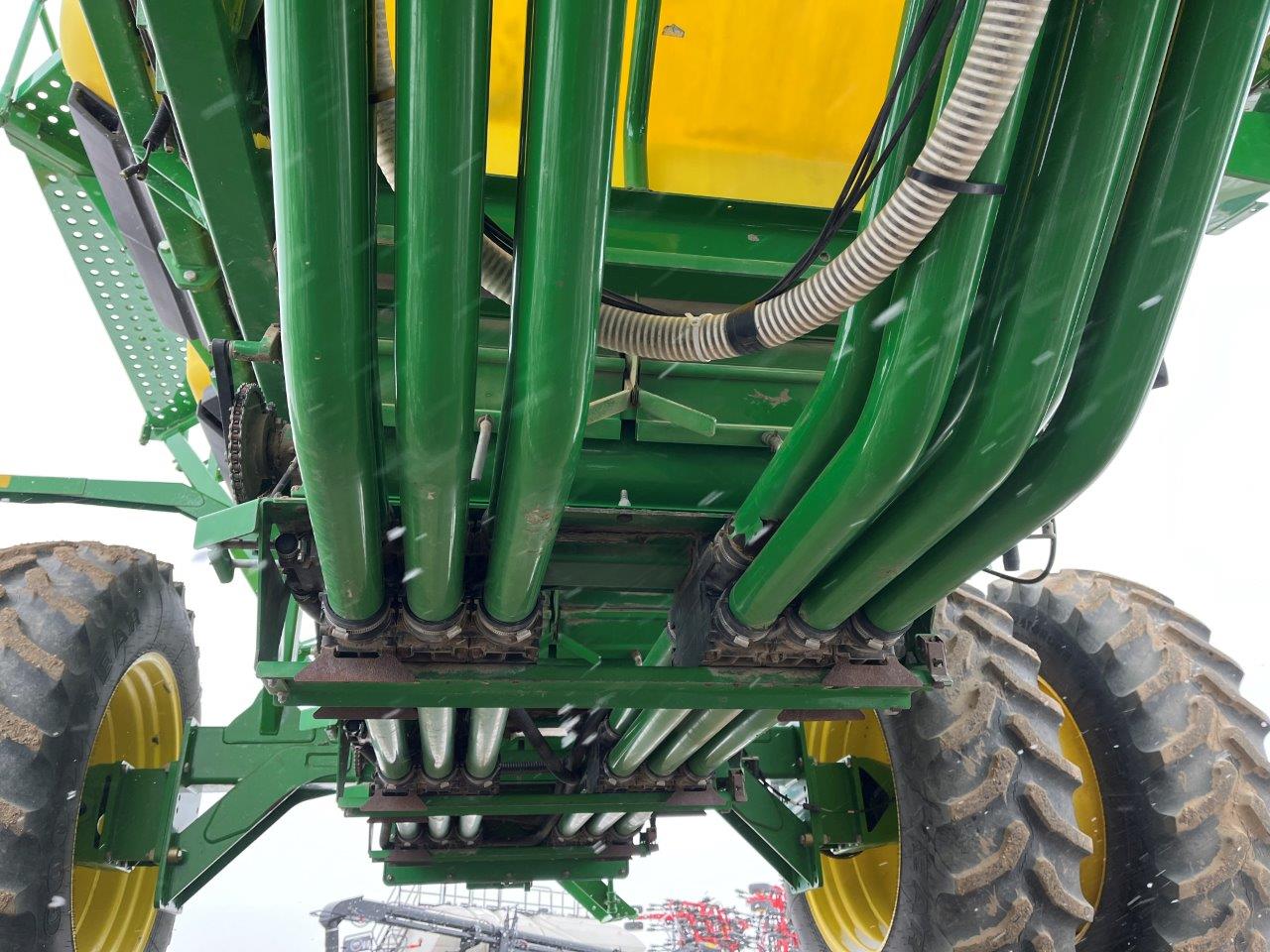 2012 John Deere 1870 56'12" w/ 1910-430 Air Drill