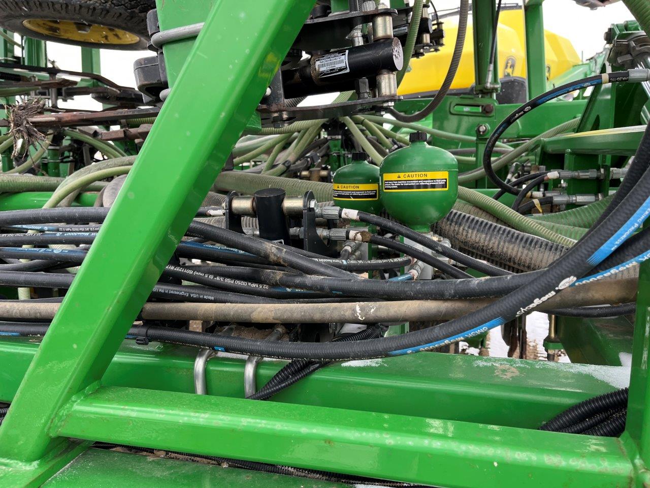 2012 John Deere 1870 56'12" w/ 1910-430 Air Drill