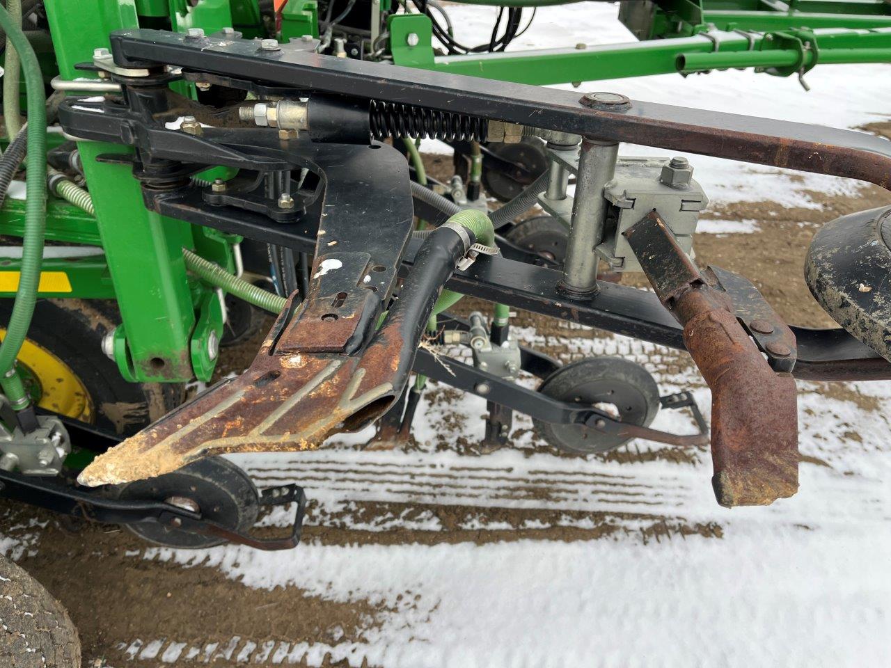 2012 John Deere 1870 56'12" w/ 1910-430 Air Drill