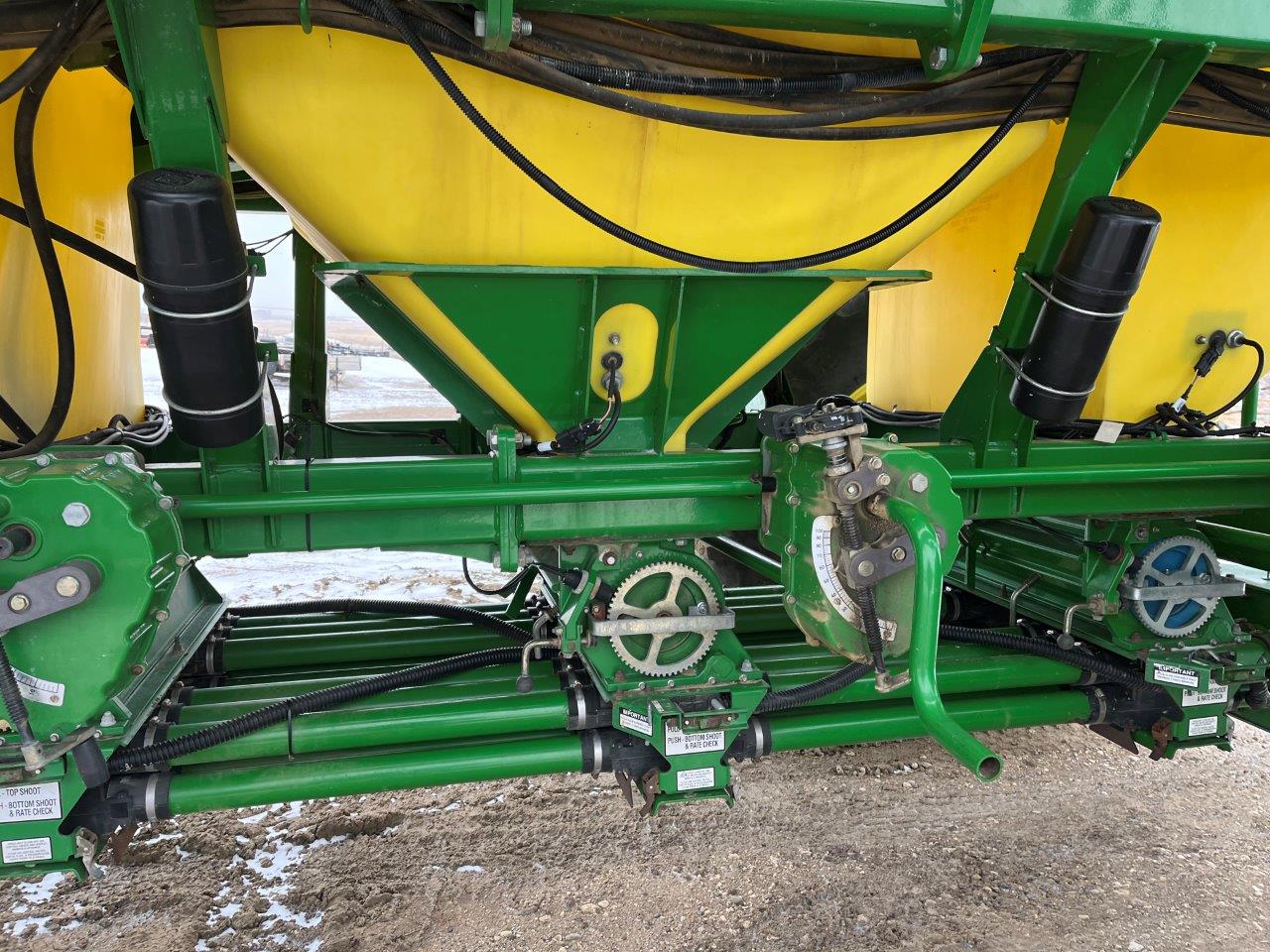 2012 John Deere 1870 56'12" w/ 1910-430 Air Drill