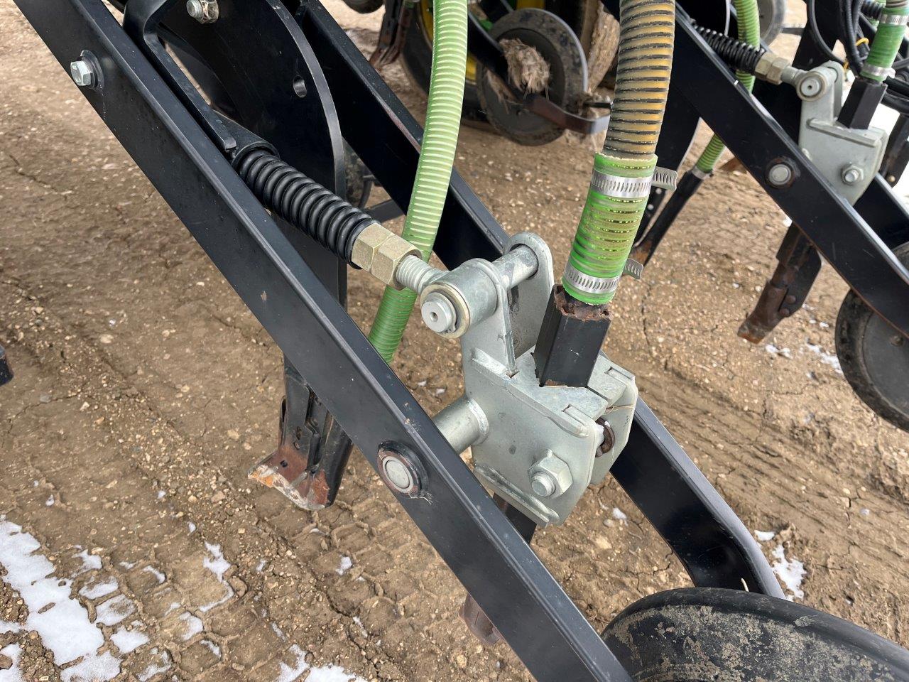 2012 John Deere 1870 56'12" w/ 1910-430 Air Drill