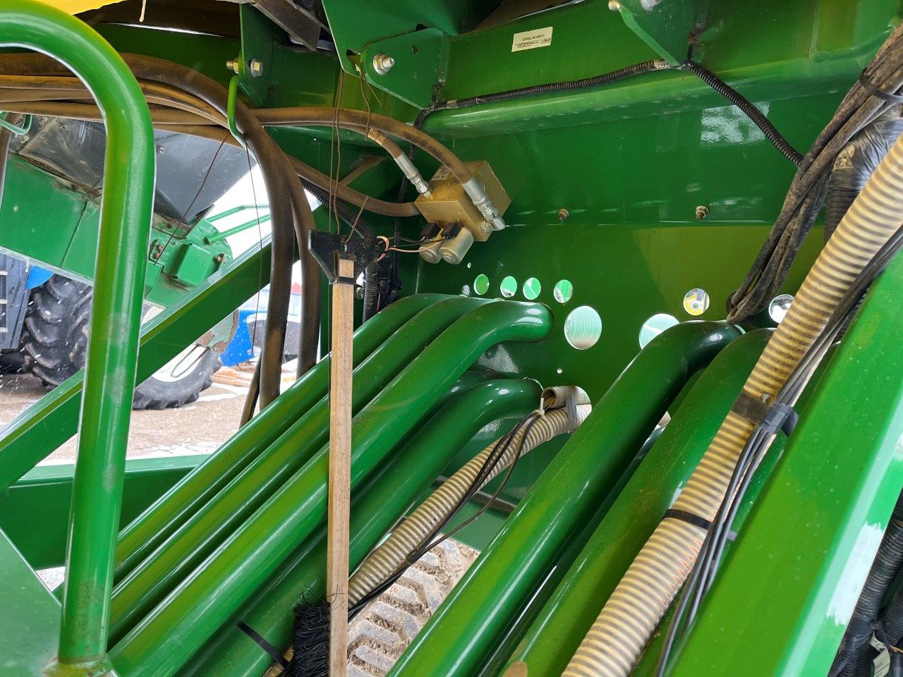 2012 John Deere 1870 56'12" w/ 1910-430 Air Drill