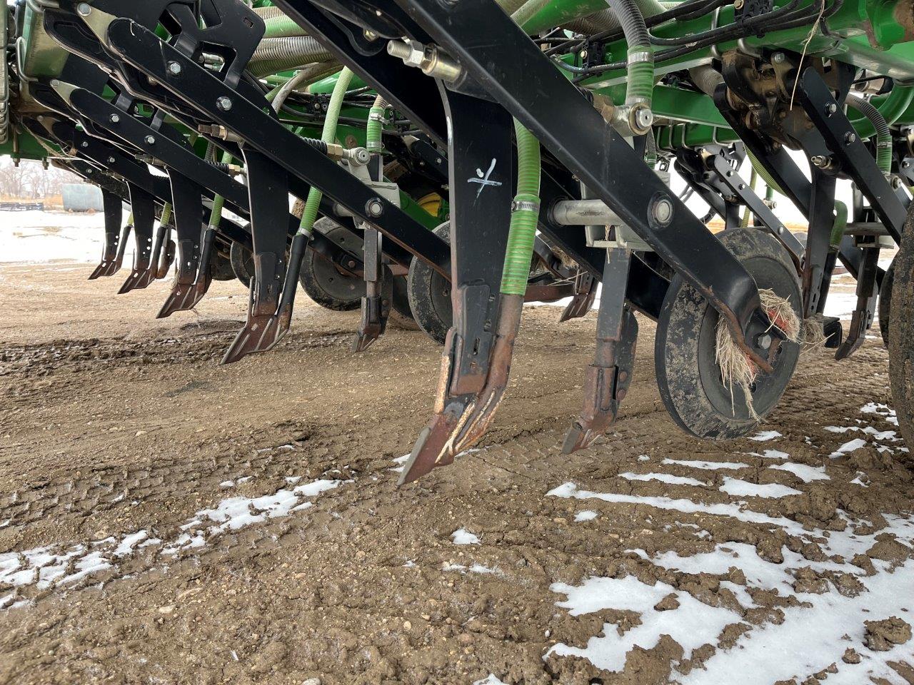 2012 John Deere 1870 56'12" w/ 1910-430 Air Drill