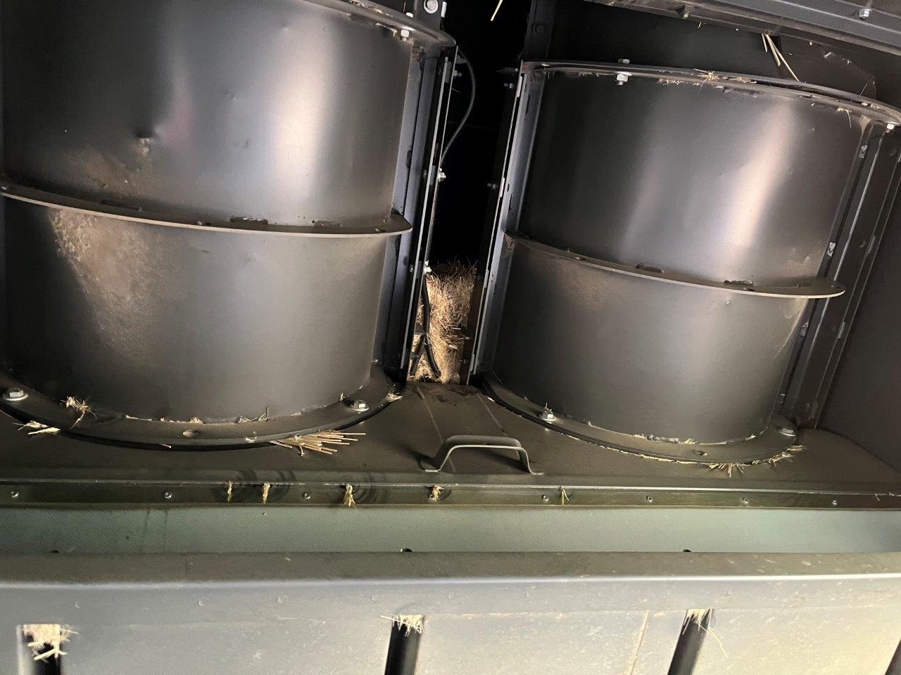 2015 CLAAS 750TT Combine