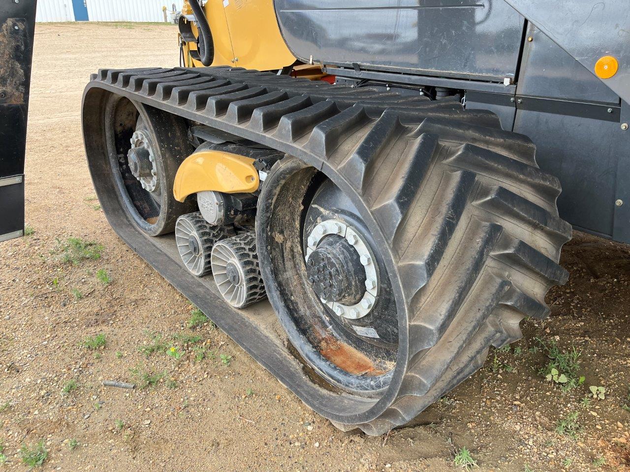 2015 CLAAS 750TT Combine