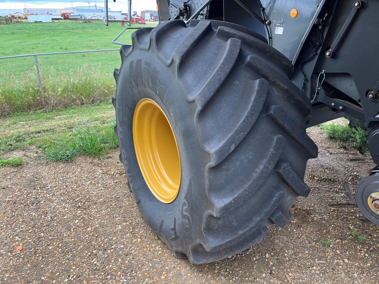 2015 CLAAS 750TT Combine