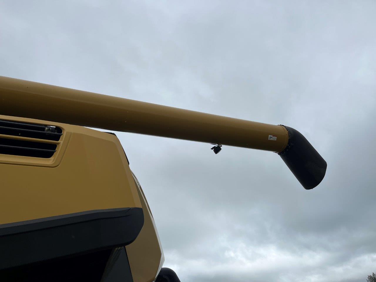 2015 CLAAS 750TT Combine