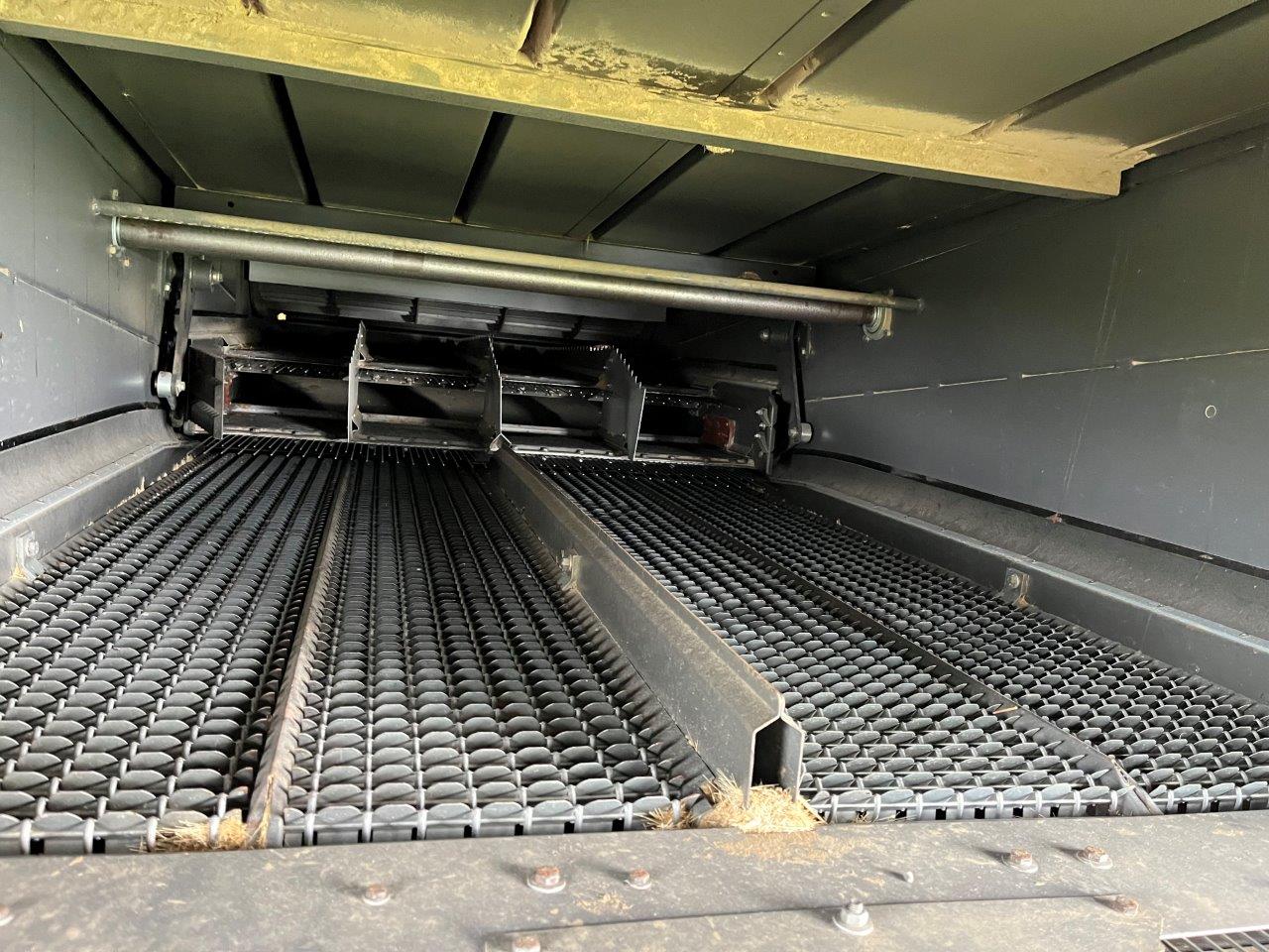 2015 CLAAS 750TT Combine