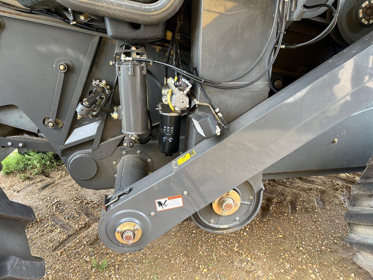 2015 CLAAS 750TT Combine