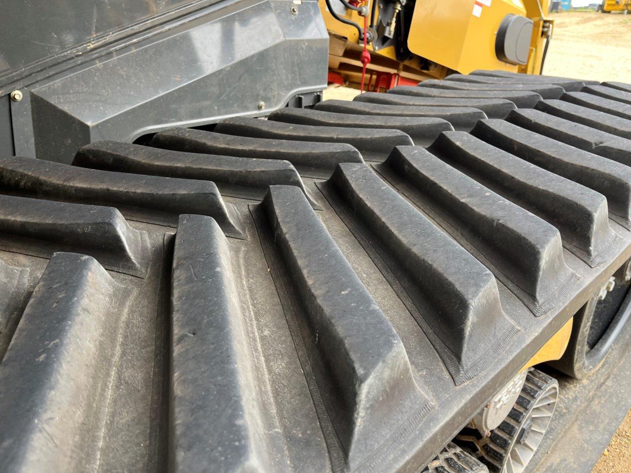 2015 CLAAS 750TT Combine