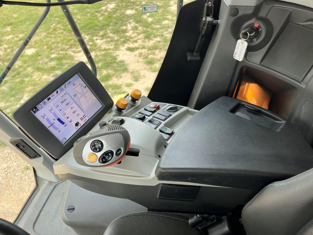 2018 CLAAS 750TT Combine