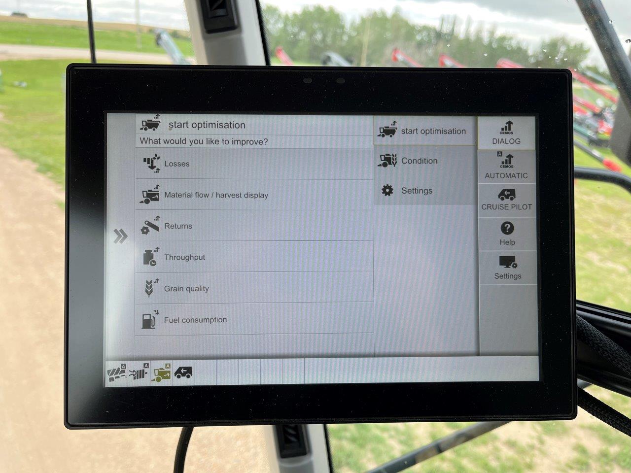 2018 CLAAS 750TT Combine