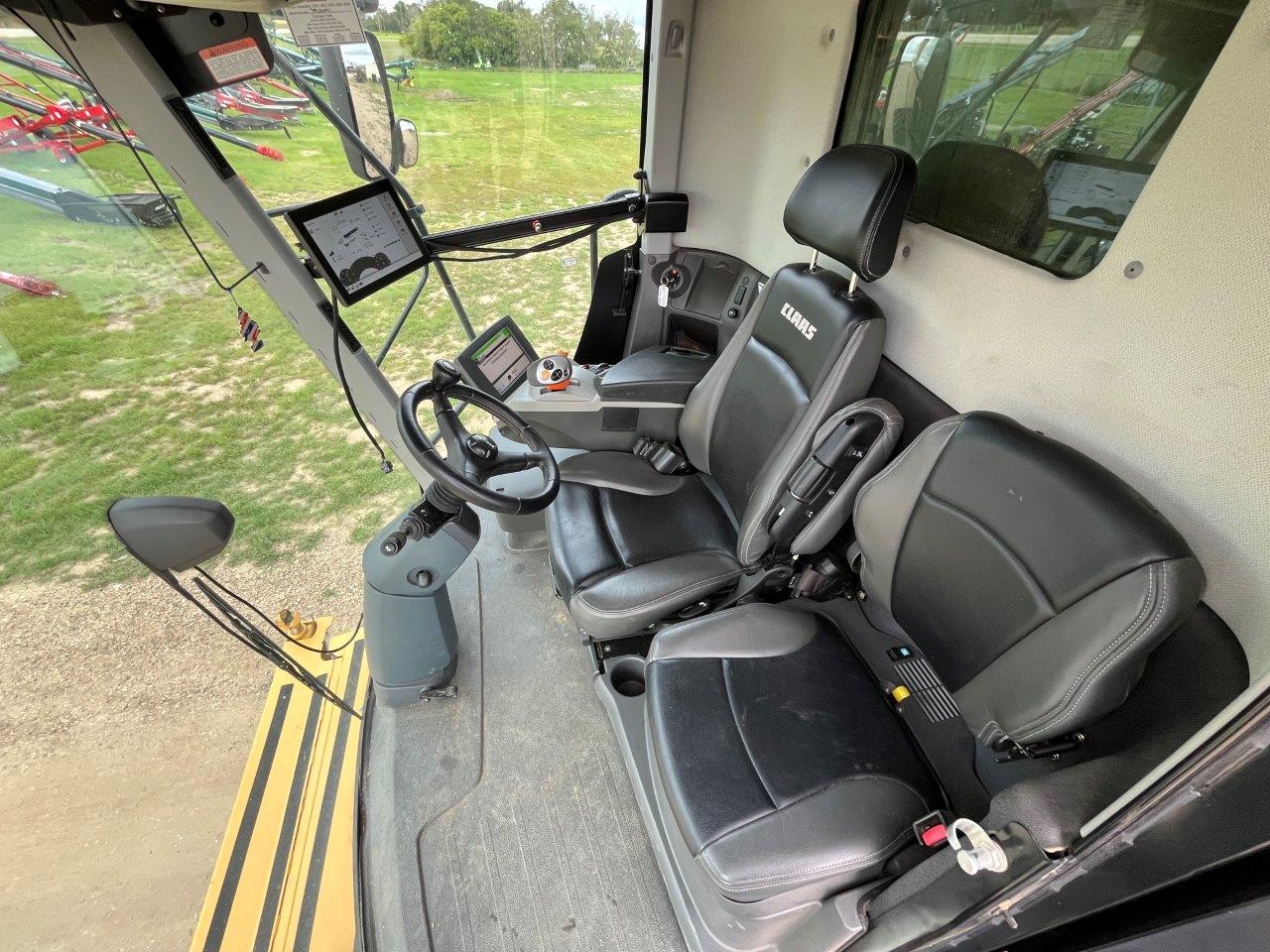 2018 CLAAS 750TT Combine