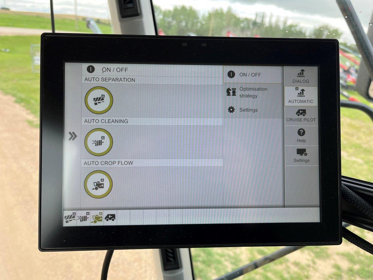 2018 CLAAS 750TT Combine