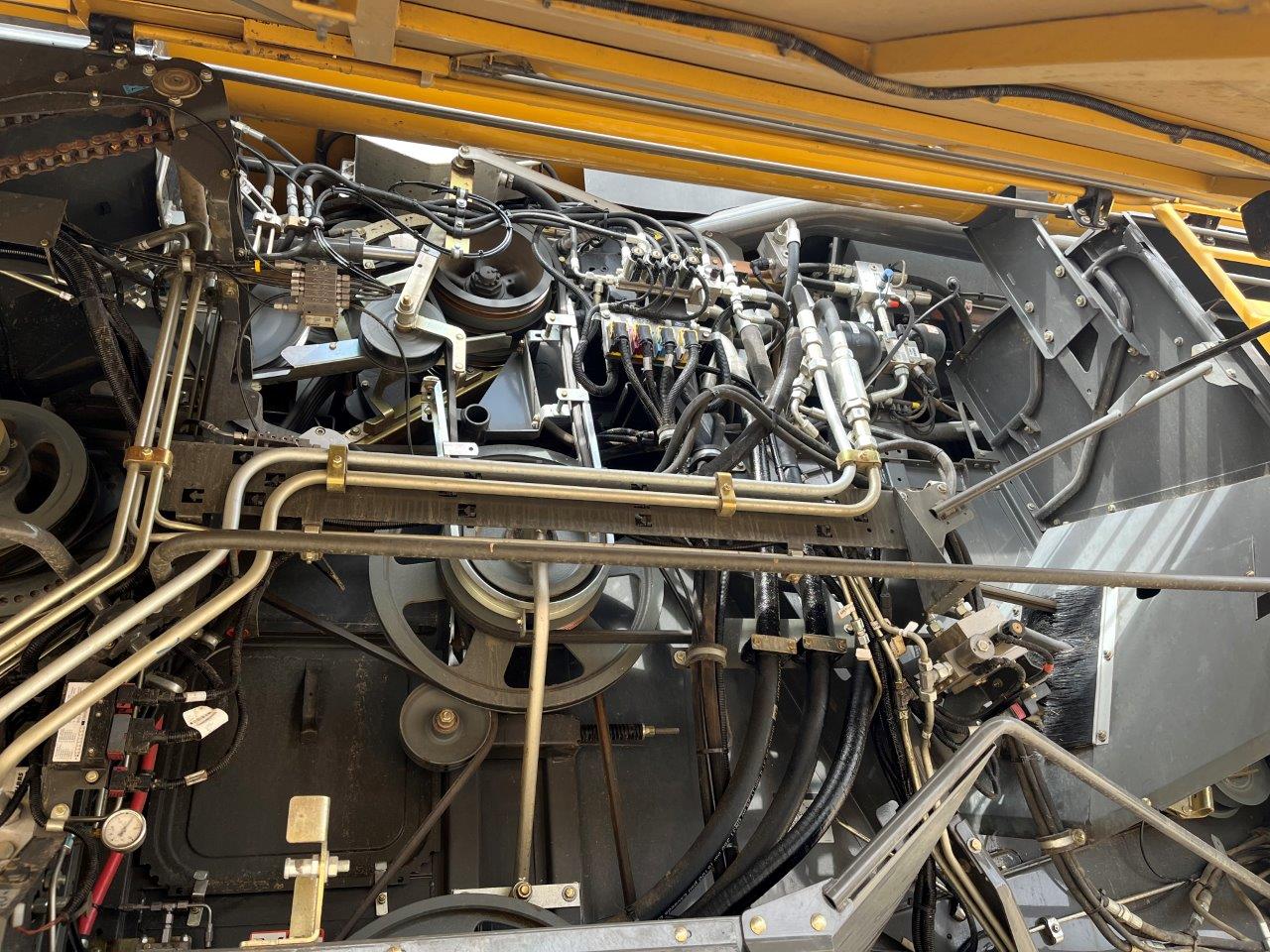 2018 CLAAS 750TT Combine