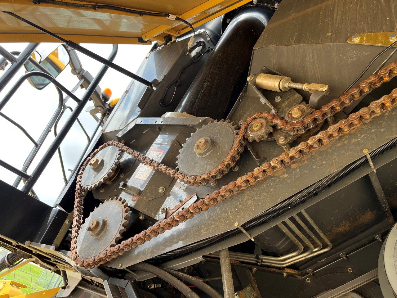 2018 CLAAS 750TT Combine