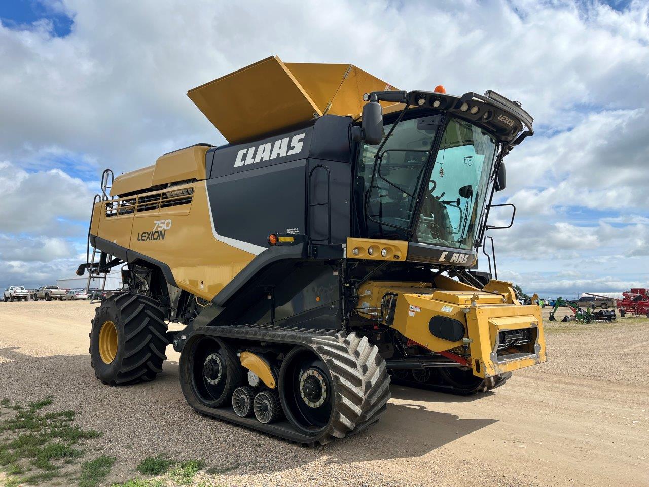 2018 CLAAS 750TT Combine