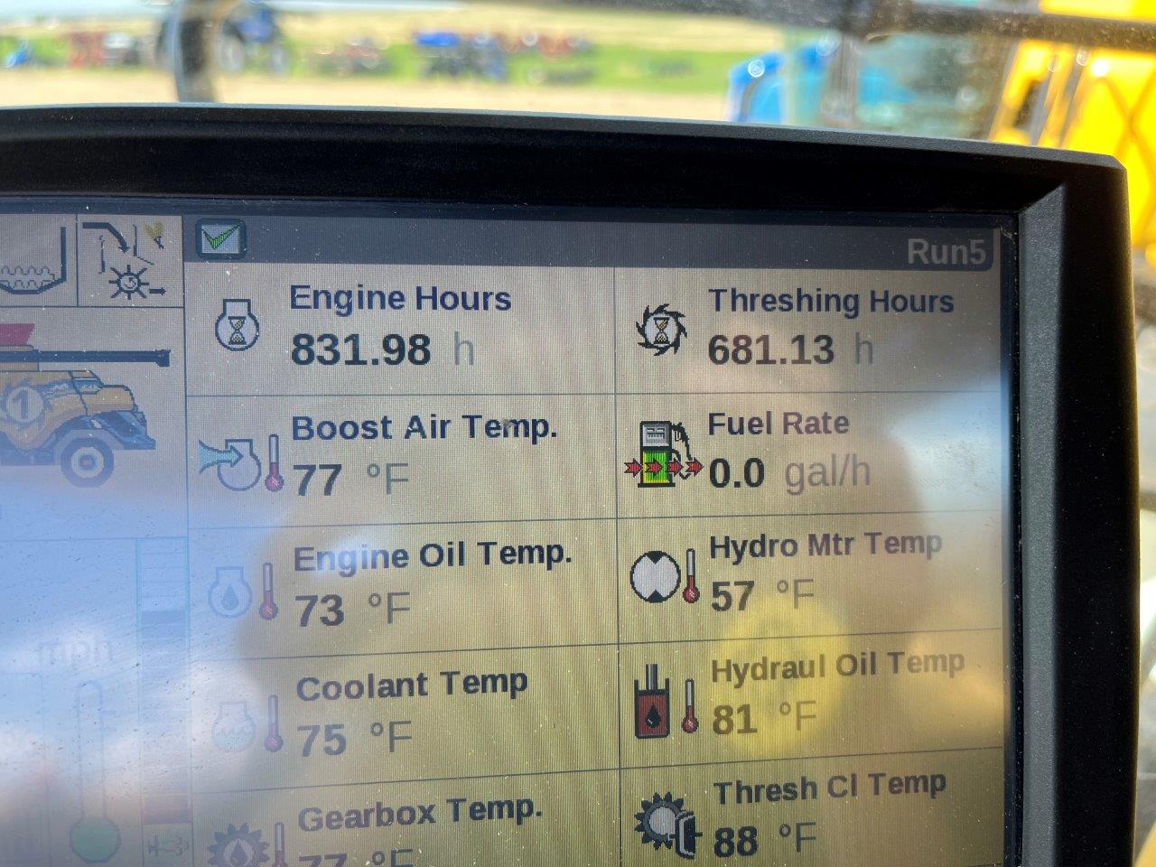 2021 New Holland CR8.90 Combine