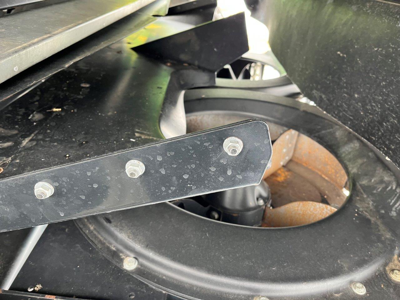 2021 New Holland CR8.90 Combine