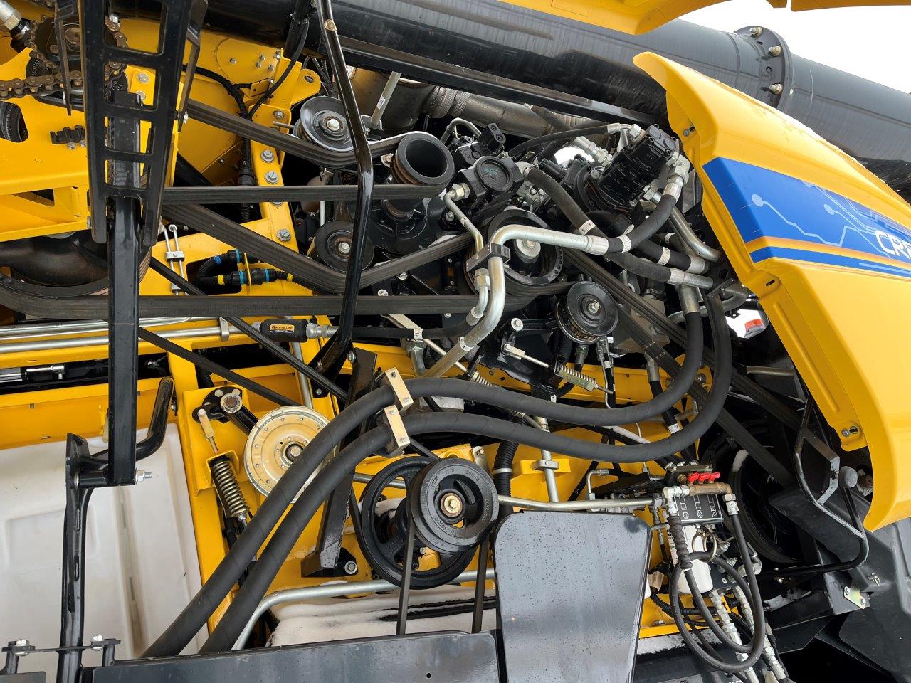 2021 New Holland CR8.90 Combine